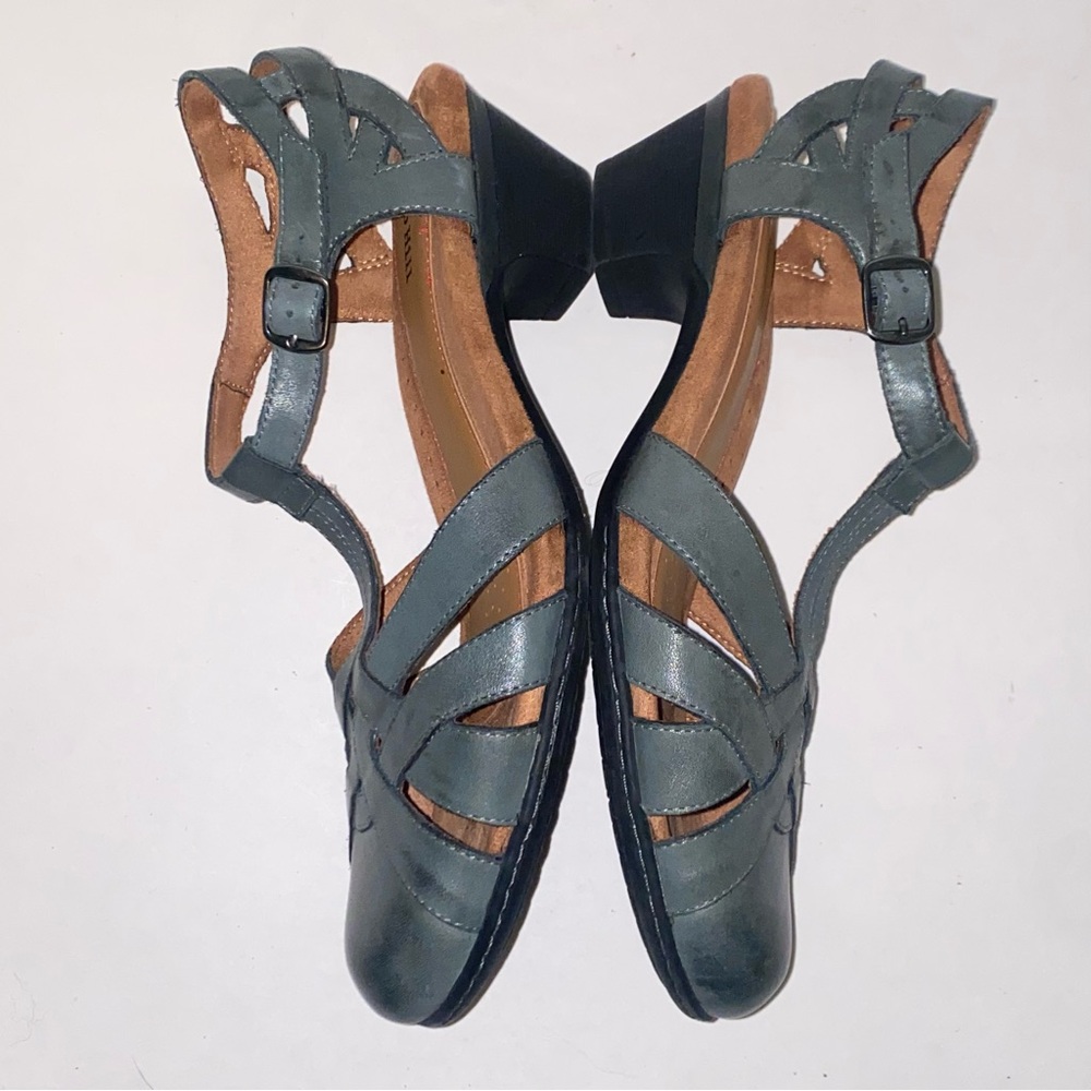 Cobb Hill Aubrey Gray Leather Cushioned Comfort Slingback Pumps - Picture 12 of 16